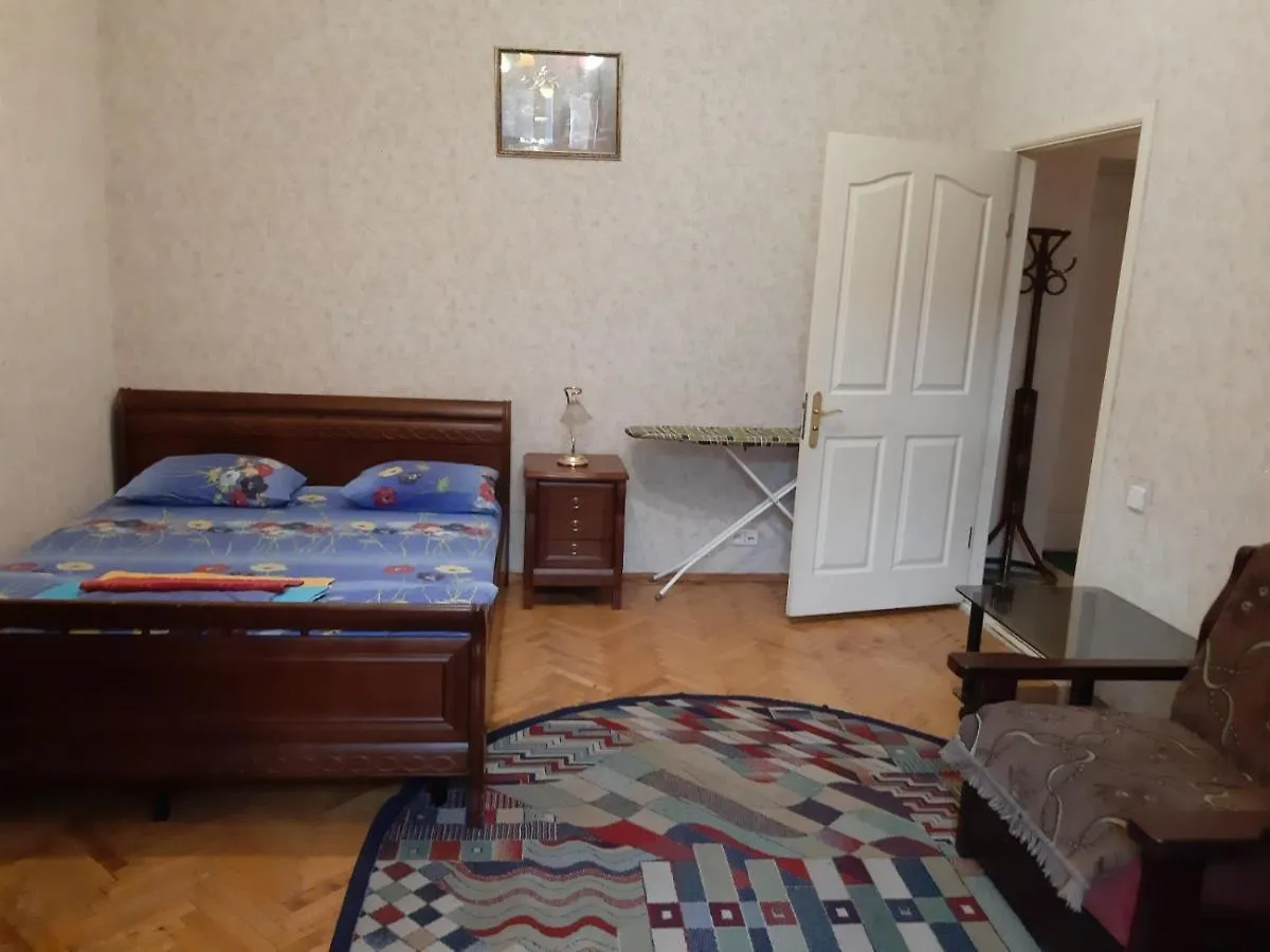 Apartments Near Khreshchatyk-Absolut Киев 0*,  Украина